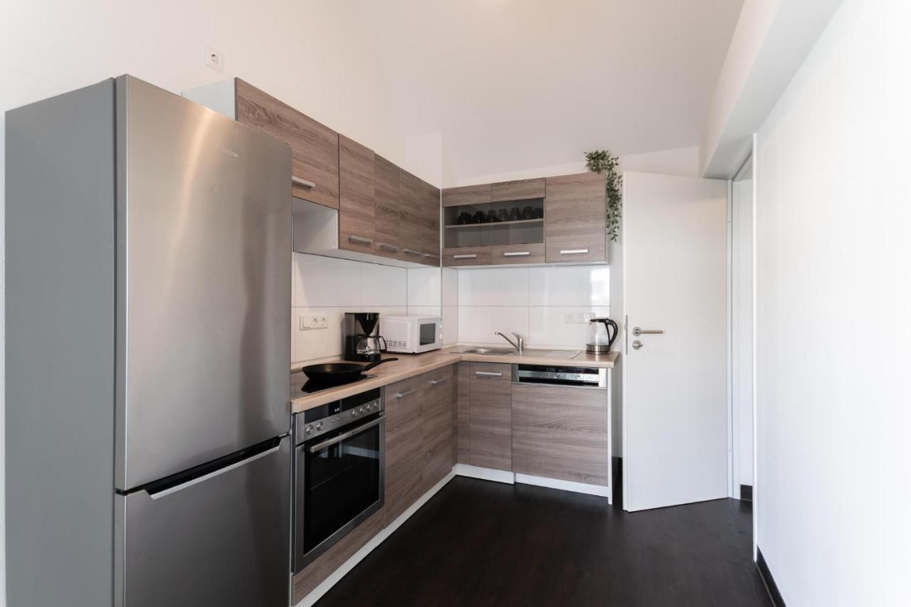 Apartment T&k - Several In *